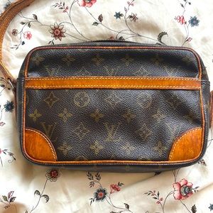Louis Vuitton Trocadero cross body